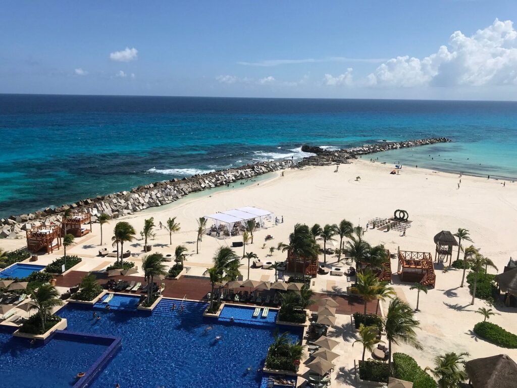 5 Best All-Inclusive Resorts in Cancun, Mexico For The Entire Family